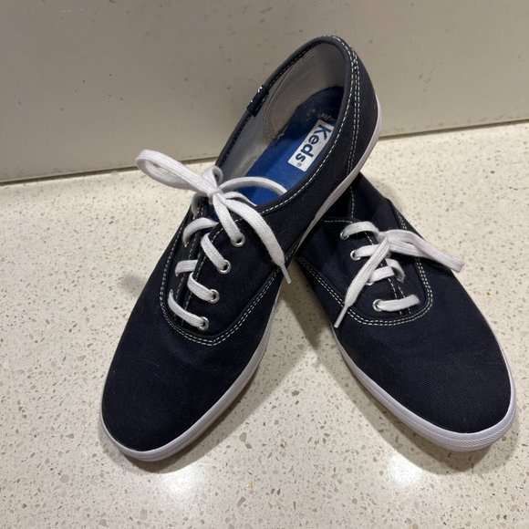 Keds Womens Champion Canvas Sneaker Sneaker - Picture 2 of 3